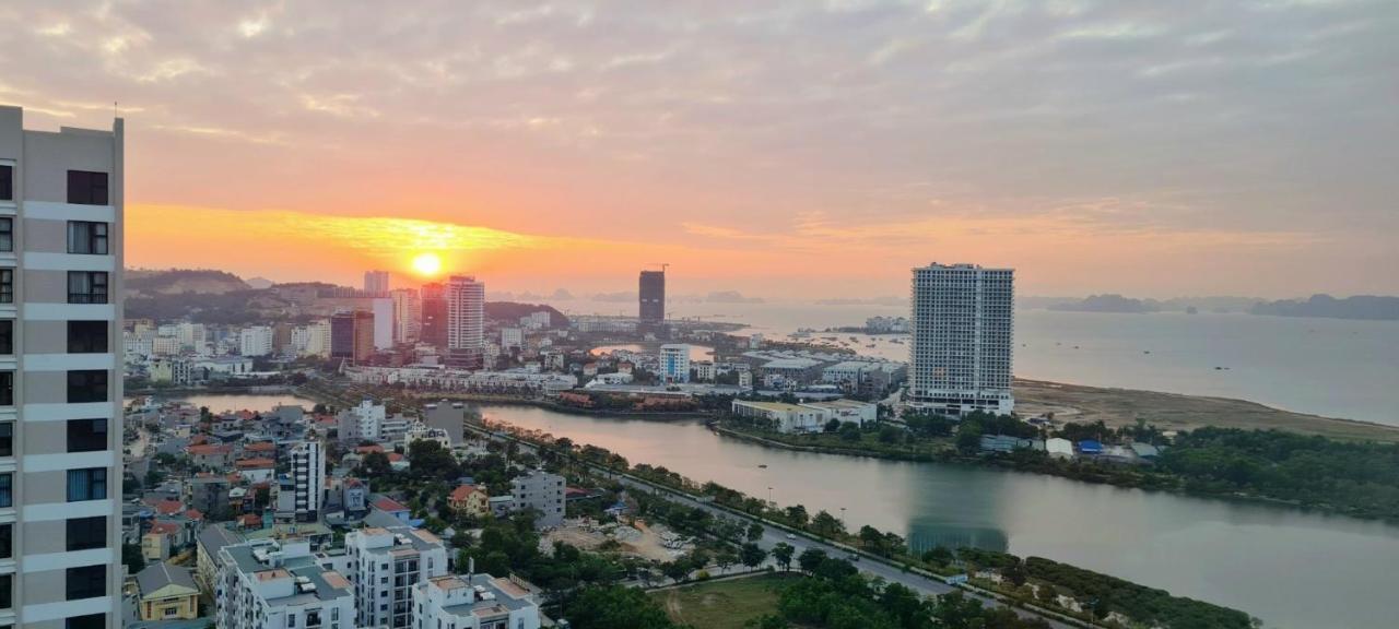 May House Green Bay Garden Ha Long - Near Marina Beach المظهر الخارجي الصورة